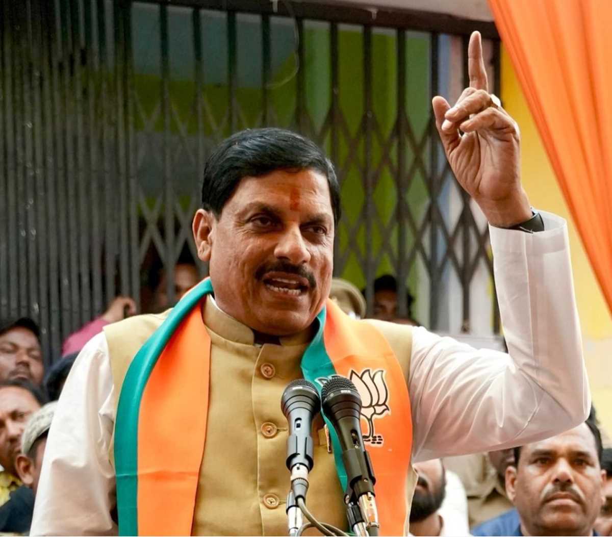 नेहरू के कपड़े धोने के लिए बाहर से आता था पानी : सीएम मोहन यादव